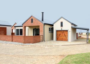 For Sale in POTCHEFSTROOM
