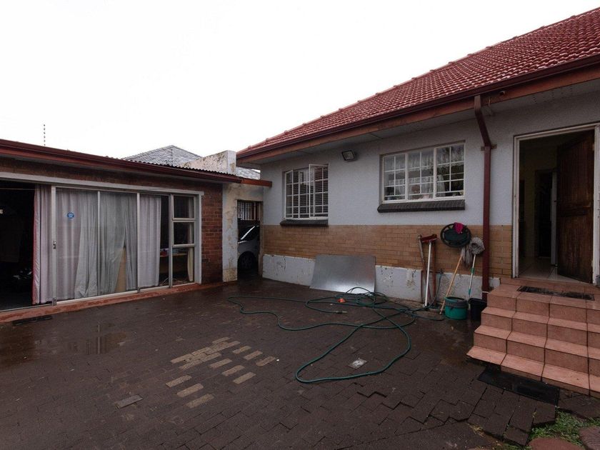 For Sale House in Linmeyer, Johannesburg (TIV_13765061) Persquare