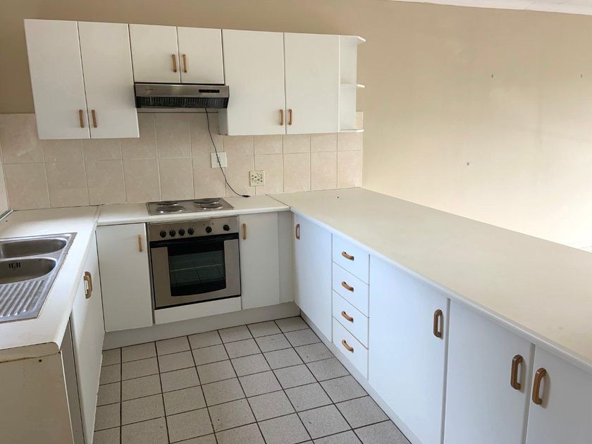 Flat-Apartment To Rent in Wierda Park, Gauteng