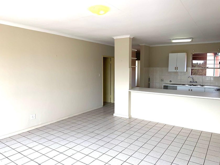 Flat-Apartment To Rent in Wierda Park, Gauteng
