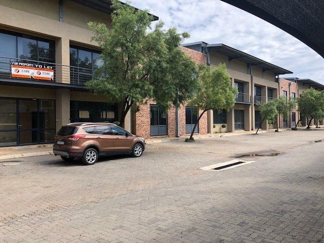 Retail To Rent in North Riding, Gauteng