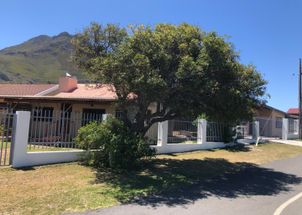 For Sale in Kleinmond
