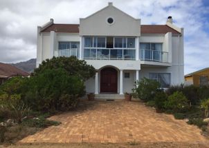 For Sale in Pringle Bay
