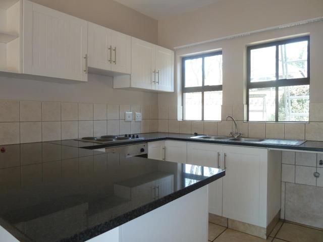 Flat-Apartment To Rent in Hilton Central, Kwazulu Natal